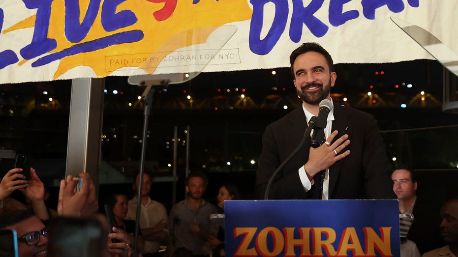 some-wealthy-new-york-elites-surprisingly-back-nyc-socialist-candidate-who-wants-to-tax-them-more