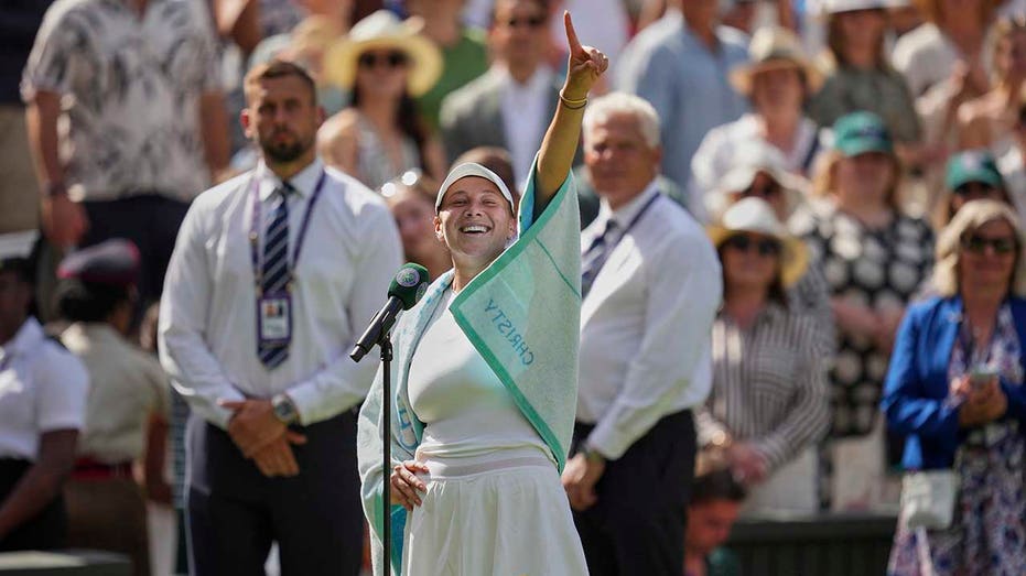 who-is-amanda-anisimova?-women’s-tennis-star-could-be-the-1st-american-to-win-wimbledon-since-serena-williams
