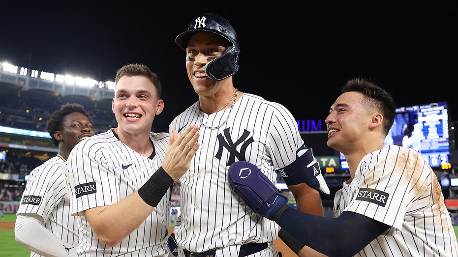 yankees-exploit-mariners-closer’s-incoming-pitches-with-wild-movements-to-relay-signs