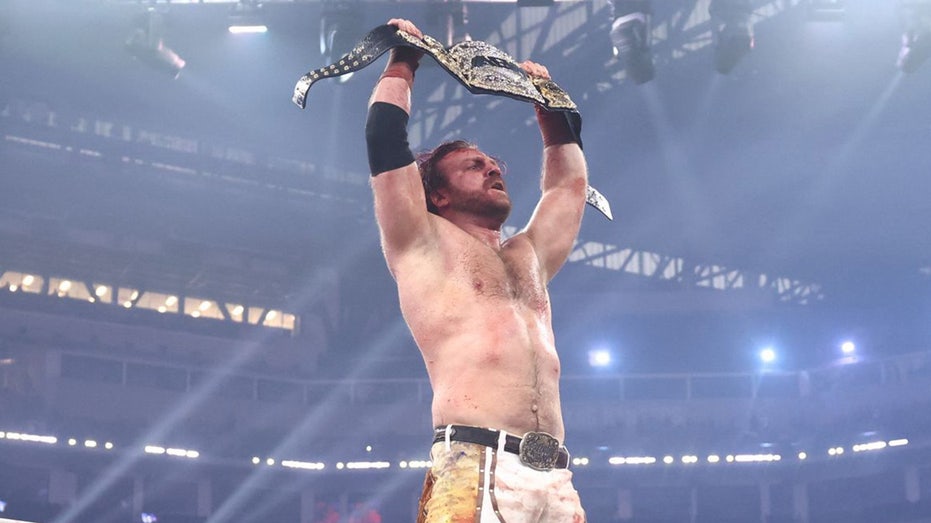 adam-page-wins-bloody-texas-death-match-to-win-aew-world-championship-over-jon-moxley-at-all-in:-texas