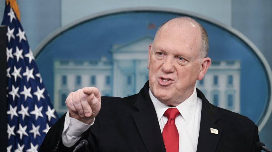 tom-homan-slams-‘alligator-alcatraz’-critics-who-stayed-silent-on-biden’s-‘historic-migrant-deaths’