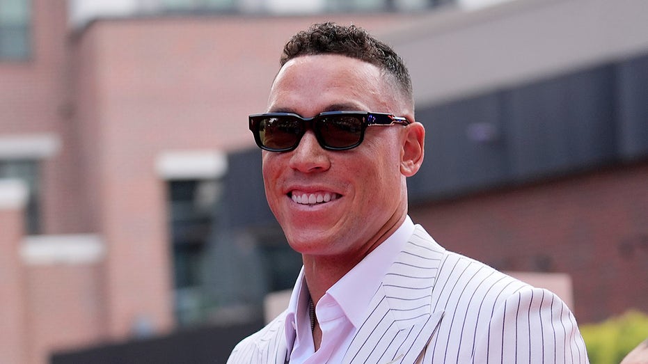 aaron-judge-talks-about-wearing-yankees-uniform-at-mlb-all-star-game,-home-run-derby