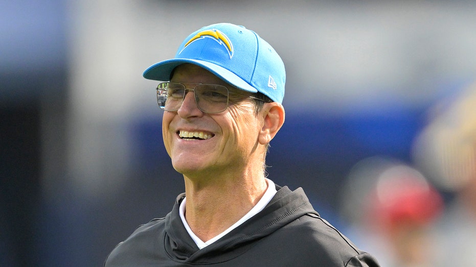 chargers-head-coach-jim-harbaugh-boasts-about-white-house-visit-with-trump