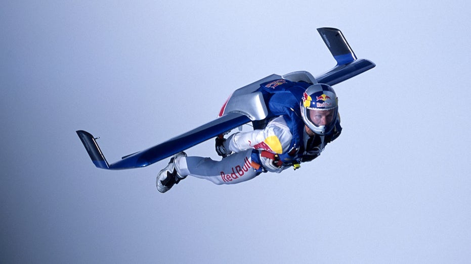 legendary skydiver-felix-baumgartner,-best-known-for-free-fall-from-space,-dies-in-paragliding-accident