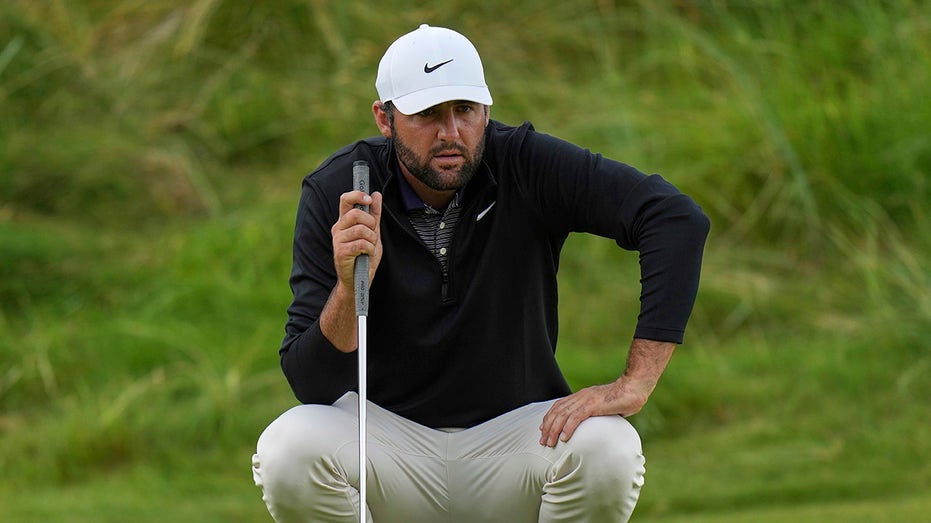 scottie-scheffler-takes-commanding-lead,-eyes-history-after-strong-third-round-at-the-open