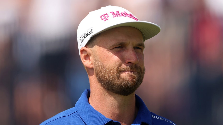 wyndham-clark-responds-to-oakmont-country-club-ban-following-destructive-locker-room-incident