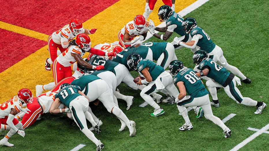 more-than-100-nfl-players-and-coaches-scalped-tickets-to-super-bowl-lix-–-and-got-caught