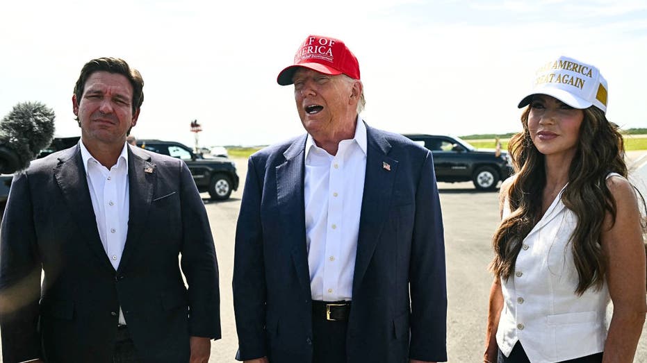 trump-admin-offers-$608m-for-states-to-build-migrant-camps-modeled-after-‘alligator-alcatraz’