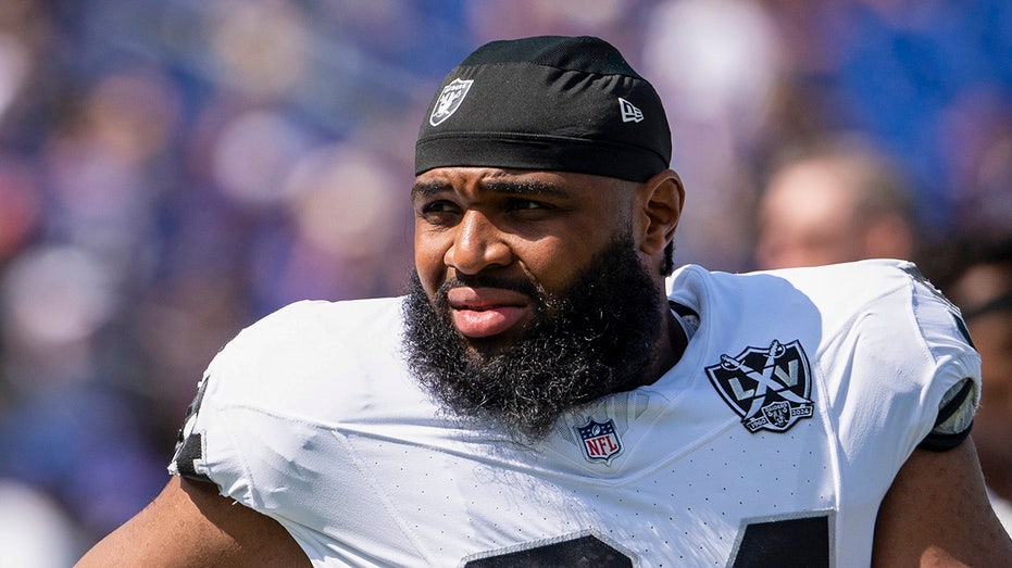 christian-wilkins-tried-to-‘playful’-kiss-raiders-teammate-on-forehead-before-being-cut:-report