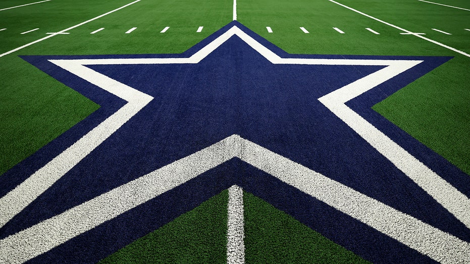 espn-star-offers-scathing-critique-of-network’s-cowboys-coverage:-‘not-relevant-in-january’