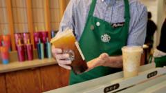 starbucks-ditches-pickup-only-stores-as-they-‘lack-warmth’