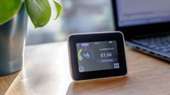 fall-in-number-of-people-struggling-to-pay-energy-bills