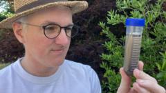 i-found-a-bacteria-eating-virus-in-my-loo-–-could-it-save-your-life?