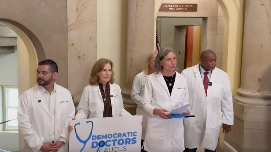 democratic-doctors’-protest-against-trump’s-‘beautiful-bill’-derailed-by-flood-of-us-capitol-tourists