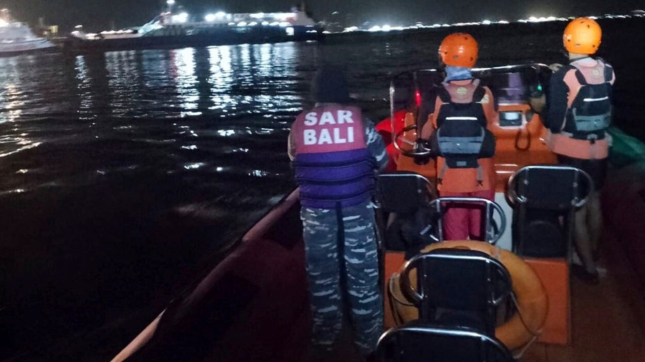 at-least-2-dead,-43-missing-after-ferry-sinks-near-bali