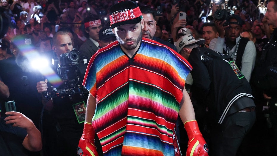 who-is-julio-cesar-chavez-jr.?-mexican-boxer-to-be-deported-by-ice-after-losing-to-jake-paul
