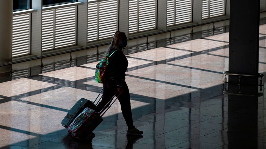 parents-abandon-10-year-old-son-at-barcelona-airport-so-they-wouldn’t-miss-their-flight:-report