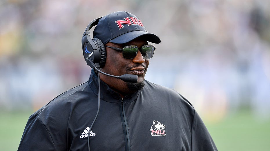 northern-illinois-coach-thomas-hammock-rails-against-nil-era’s-shortcomings-in-impassioned-speech