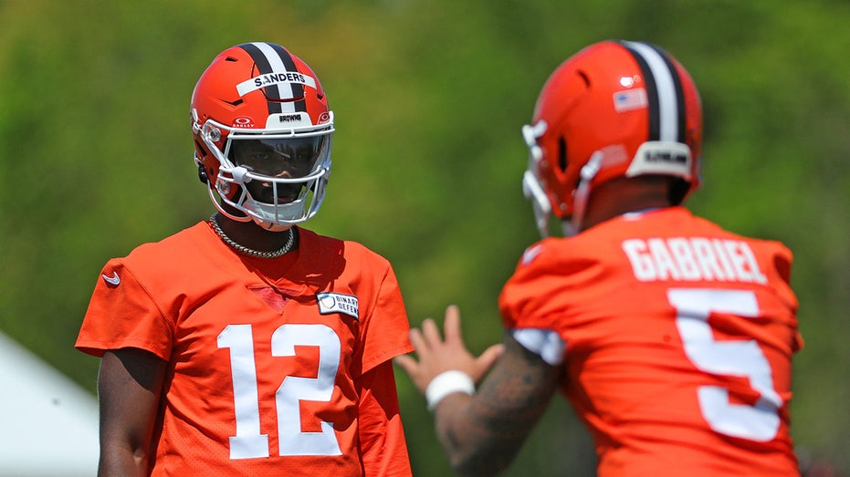 browns’-dillon-gabriel-clarifies-‘entertainers’-comment-amid-qb-competition-with-shedeur-sanders