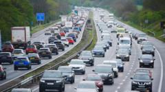 travellers-warned-of-bank-holiday-road-and-rail-delays