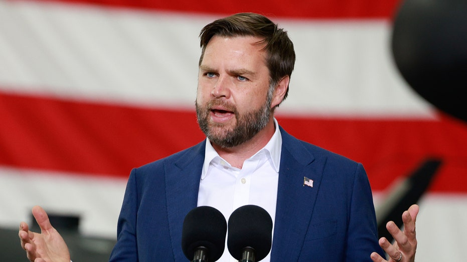 jd-vance-‘directly’-convinced-uk-to-drop-apple-backdoor-data-demand,-protecting-americans’-rights:-us-official