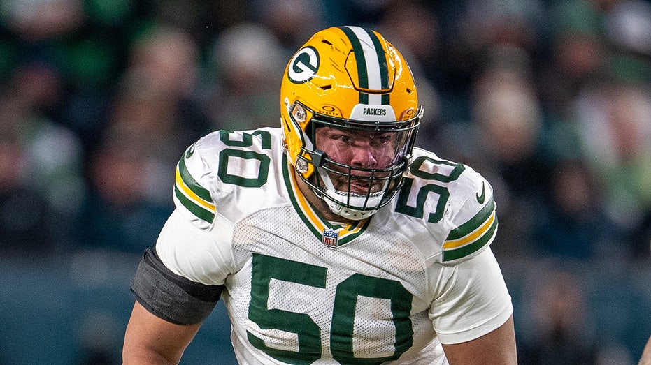 packers’-zach-tom-ejected-as-fights-break-out-during-heated-joint-practice-with-seahawks