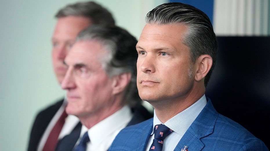 hegseth-authorizes-2,000-national-guard-troops-to-carry-weapons-in-dc-if-necessary:-us-official