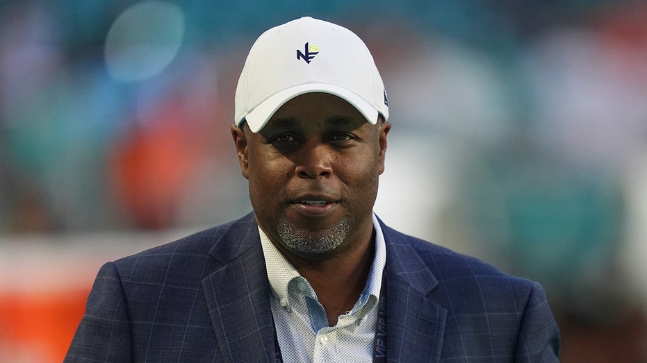 dolphins-gm-chris-grier-says-fans-threatened-his-family-in-string-of-vile-emails-after-team’s-lackluster-year