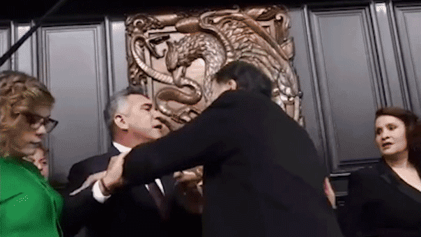 mexican-senators-brawl-on-camera-following-debate-over-us-targeting-cartels