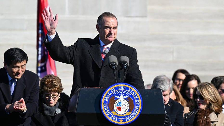 missouri-gov.-mike-kehoe-considers-special-session-to-redraw-congressional-districts-after-trump-call