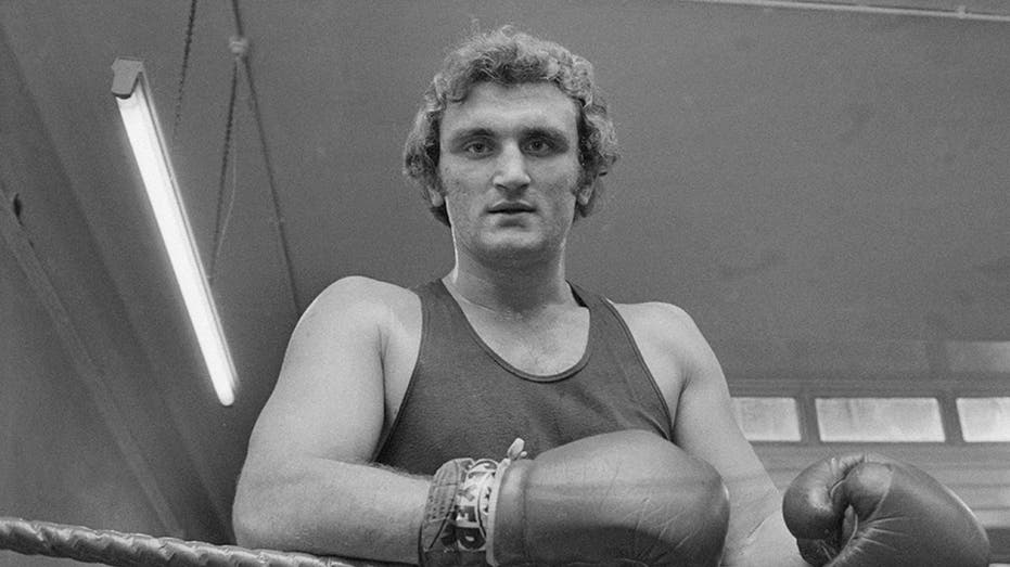 joe-bugner,-heavyweight-boxer-who-went-the-distance-with-muhammad-ali-twice,-dead-at-75