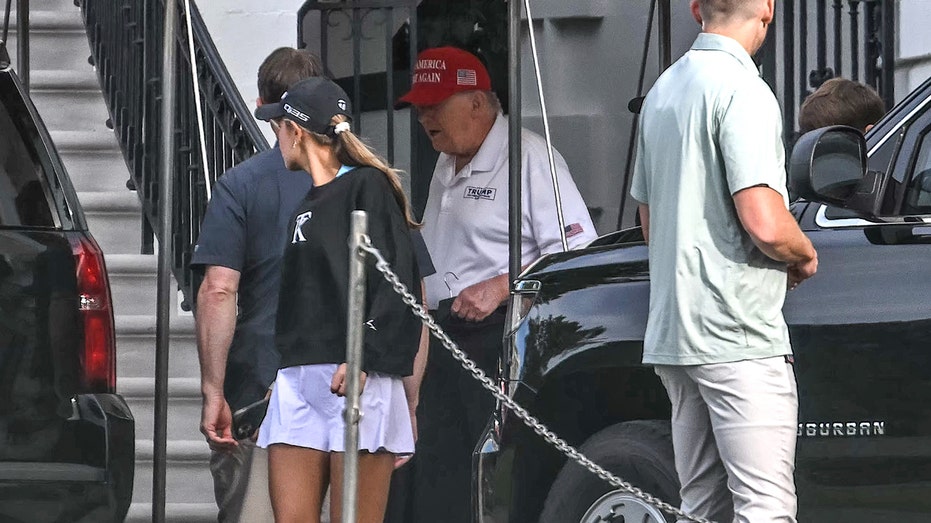 trump-responds-to-bizarre-weekend-rumors-of-his-death:-‘i-was-very-active’