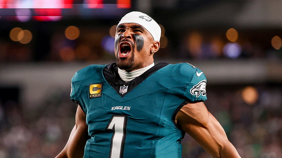 eagles-pick-up-victory-over-cowboys-in-game-overshadowed-by-spitting-incident