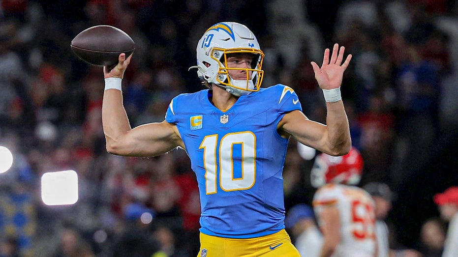 chargers-end-7-game-losing-streak-to-chiefs-with-statement-win-in-brazil-season-opener