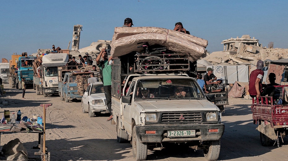 israel-warns-of-imminent-attack-on-gaza-city,-urges-residents-to-flee