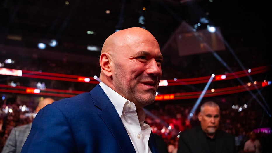 dana-white-says-ufc-fighters-deliberately-hide-pay-from-fans-to-avoid-giving-‘handouts’