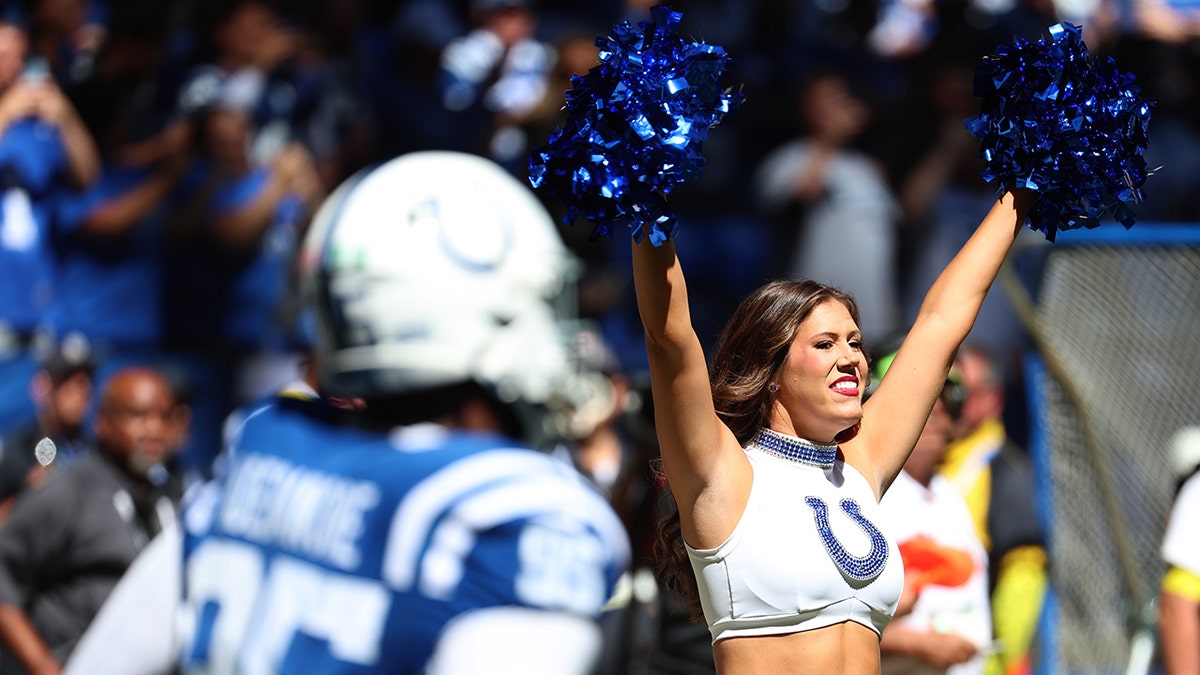 indianapolis-colts-cheerleaders-during-the-2025-nfl-season