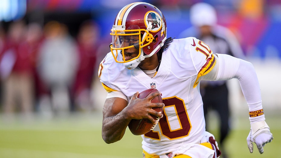 robert-griffin-iii-says-he-will-‘always’-root-for-his-former-washington-commanders-despite-abrupt-ending
