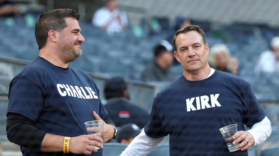 baseball-fans-pay-tribute-to-charlie-kirk-at-yankees-tigers-game