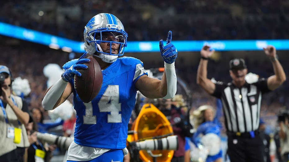 nfl-week-2-scores:-high-scoring-affairs-scatter-across-league