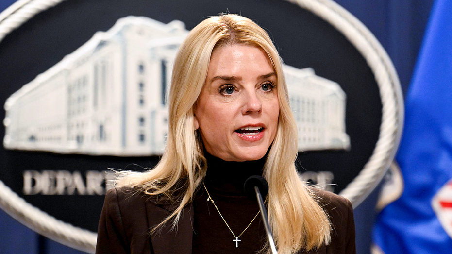 bondi-‘hate-speech’-remarks-spark-torrent-of-criticism-from-conservatives