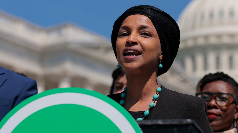 4-house-republicans-vote-with-dems-to-block-resolution-censuring-ilhan-omar-for-charlie-kirk-comments