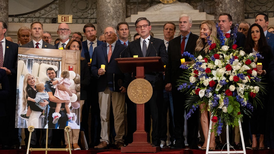 house-clears-path-for-vote-honoring-charlie-kirk,-denouncing-‘political-extremism’