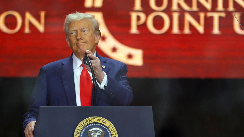 trump-honors-charlie-kirk’s-legacy-and-describes-him-as-a-‘martyr-for-american-freedom’
