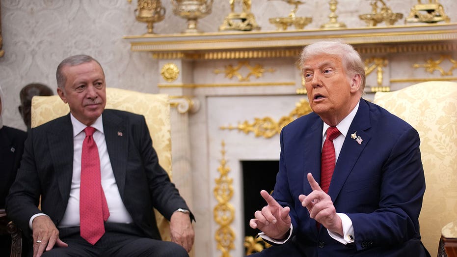 trump:-erdogan-could-be-‘influential’-in-ending-putin’s-war-by-ending-oil-sales-‘if-he-wants’