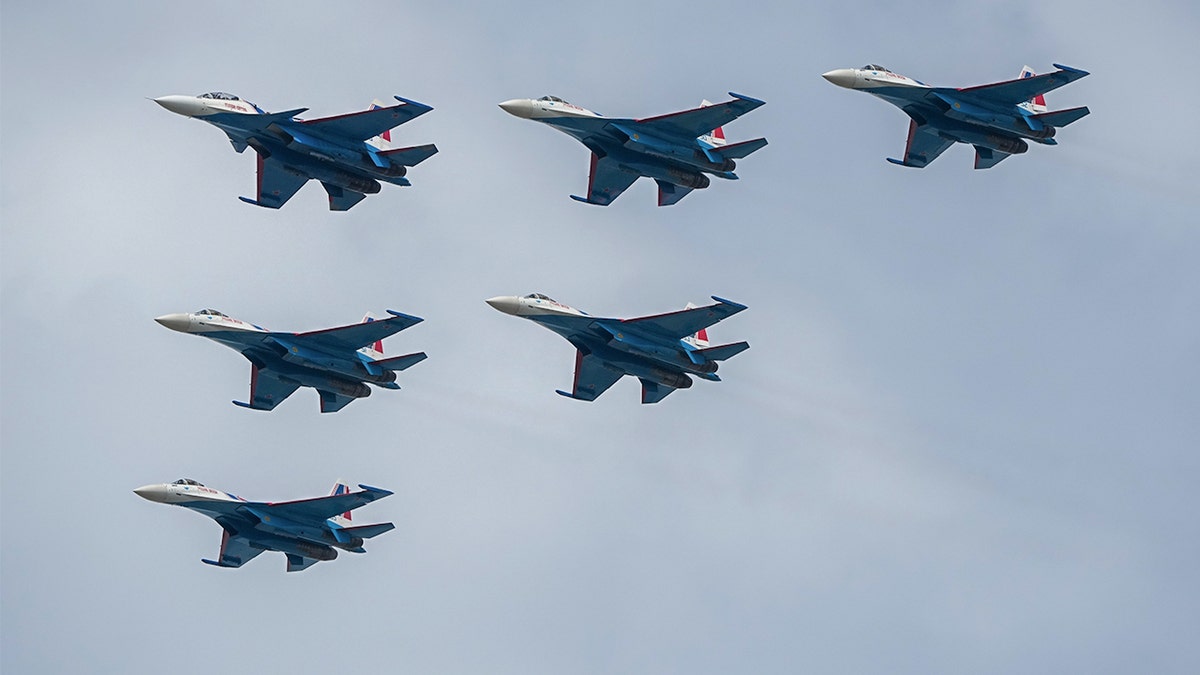 norad-detects,-tracks-russian-bombers-near-alaska-in-international-airspace