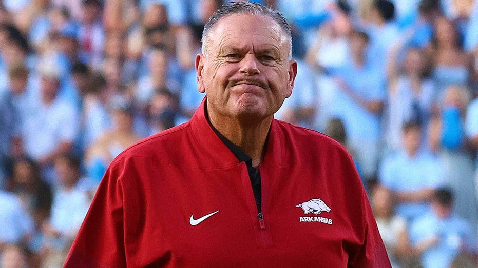 arkansas-fires-football-coach-sam-pittman-after-blowout-loss