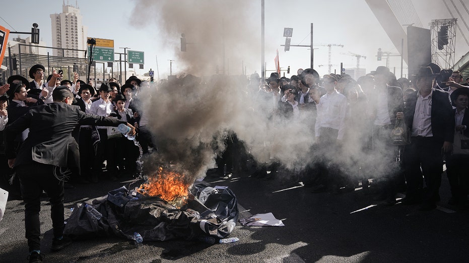 ultra-orthodox-protesters-in-jerusalem-rally-over-israel’s-draft-exemption-as-clashes-break-out
