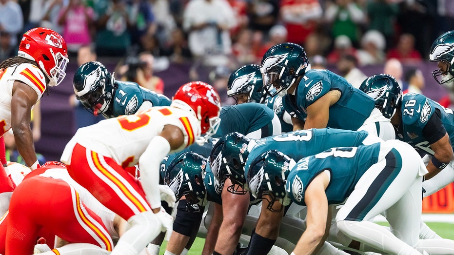 pennsylvanians-weigh-in-on-eagles’-controversial-‘tush-push’-as-team-remains-undefeated-through-week-4