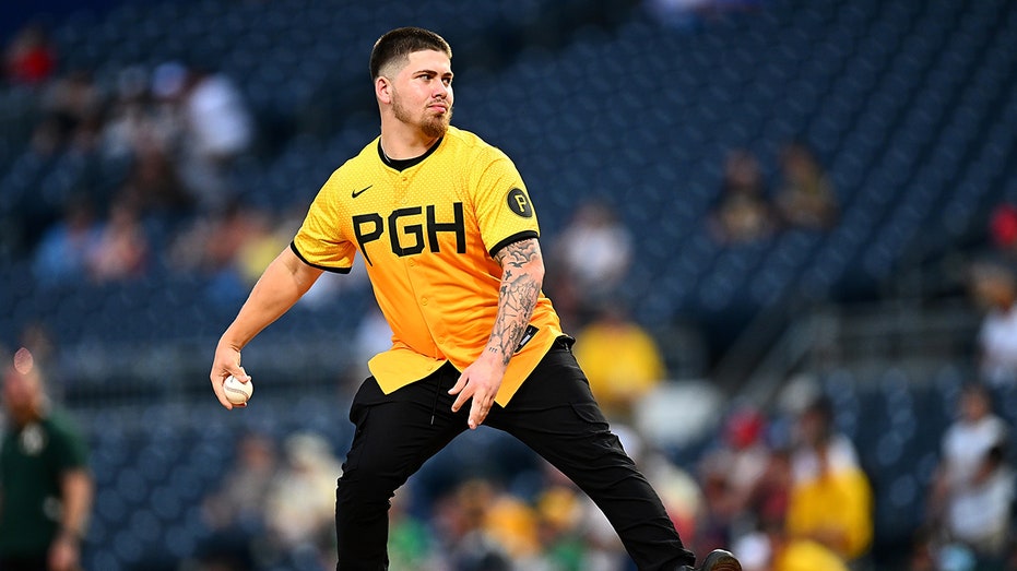 pirates-fan-who-fell-over-20-feet-onto-pnc-park-field-during-game-charged-with-prowling:-report